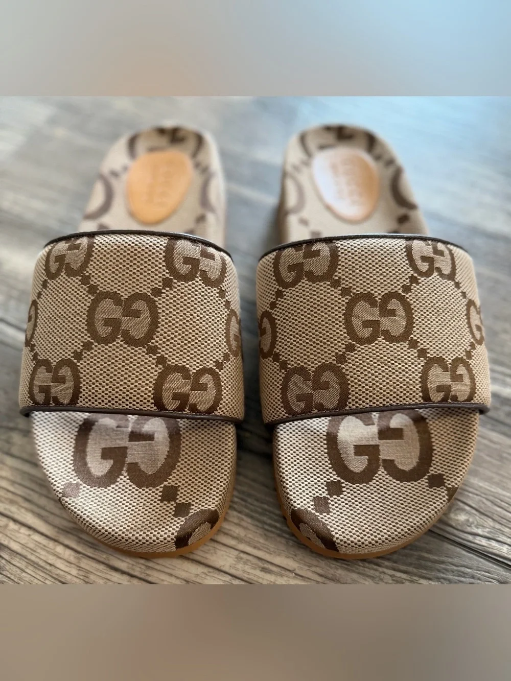 Gucci Men's Slides in Camel and Ebony Maxi GG Canvas Uk 10 US 10.5 - Picture 3 of 9